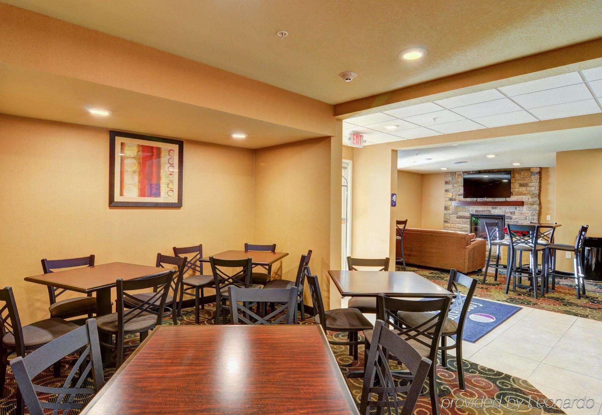 Cobblestone Hotel & Suites - Punxsutawney מראה חיצוני תמונה
